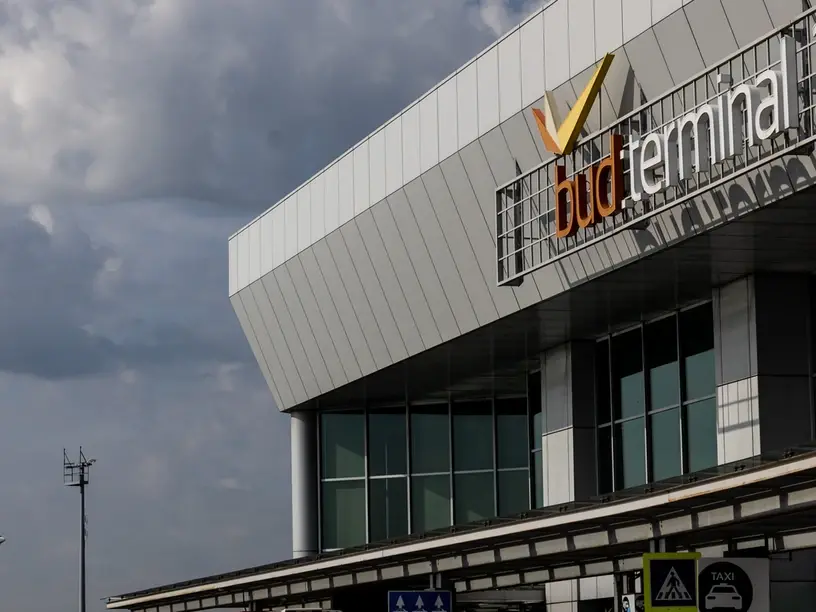 ✈️ Újranyílt a 2A Terminál – Fontos közlekedési tudnivalók július 7–24. között!